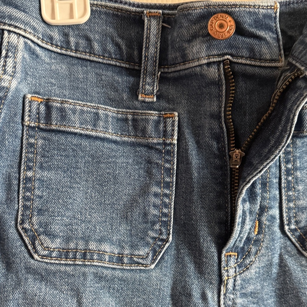 GAP Flare Jeans in Denim Blue - Picture 4 of 8